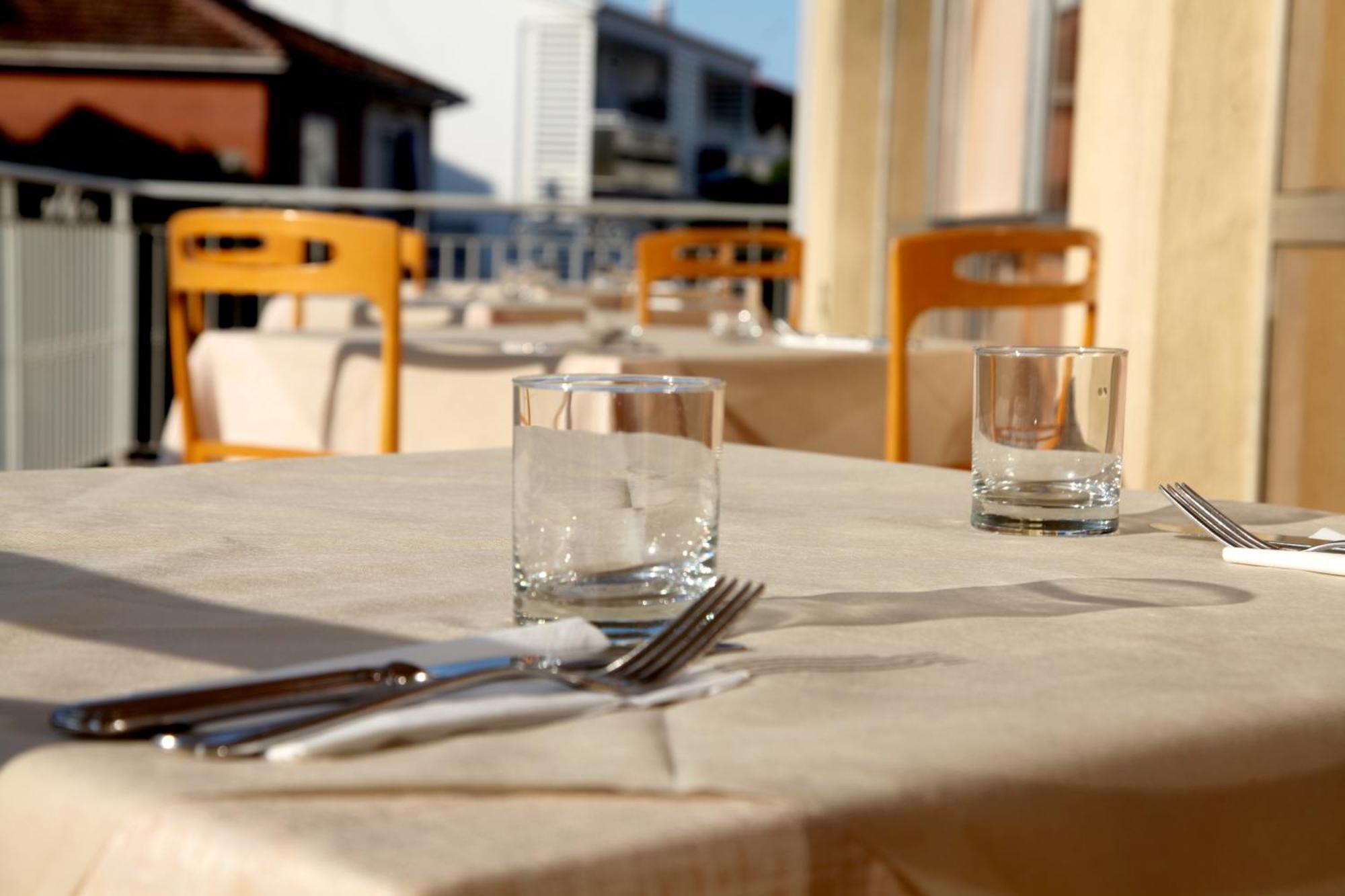 Hotel Alfa Anche In All Inclusive Rimini Extérieur photo